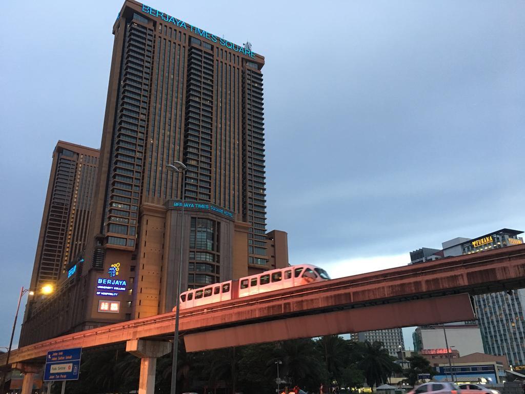 Rainbow Service Suite At Times Square Kuala Lumpur Exteriör bild