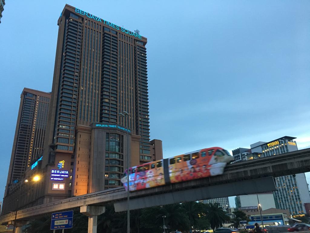 Rainbow Service Suite At Times Square Kuala Lumpur Exteriör bild